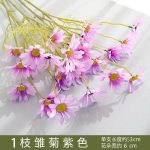 Small daisy simulation bouquet Purple color